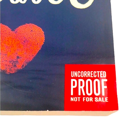 Emmy & Oliver by Robin Benway - Picture 2 of 6